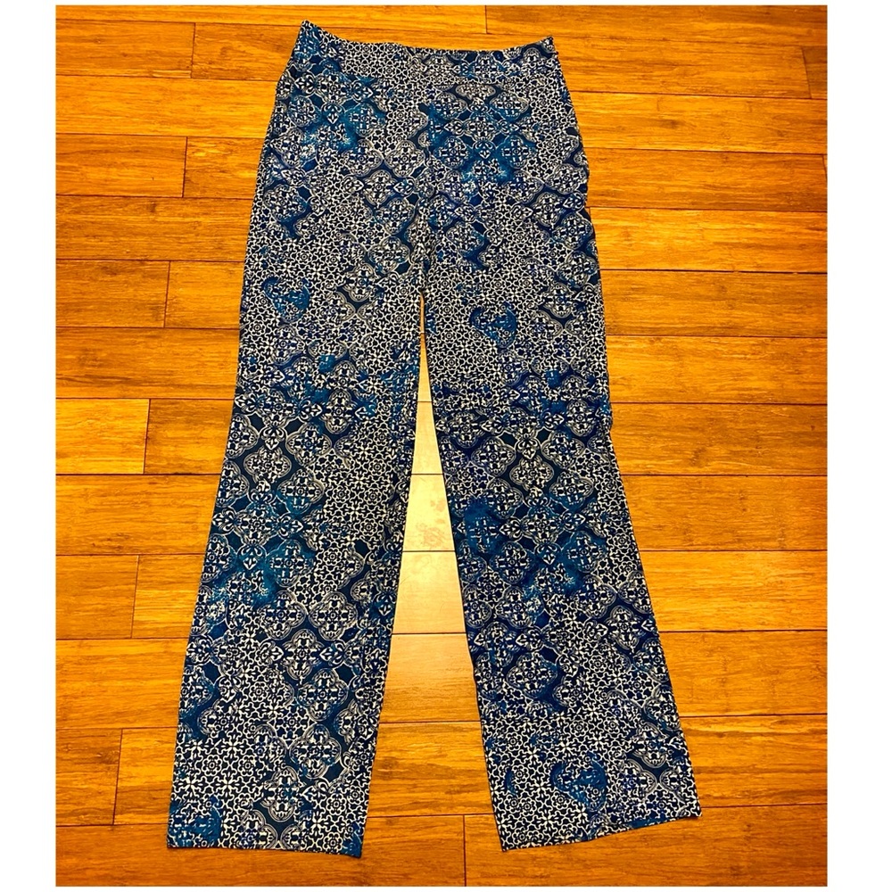 Banana Republic blue & white patterned flowy pants